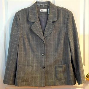 Alfred Dunner blazer in gray with subtle pattern